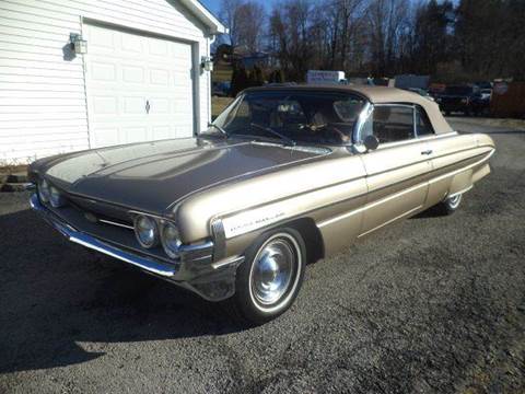 1961 Oldsmobile Eighty-Eight for sale at STARRY'S AUTO SALES in New Alexandria PA