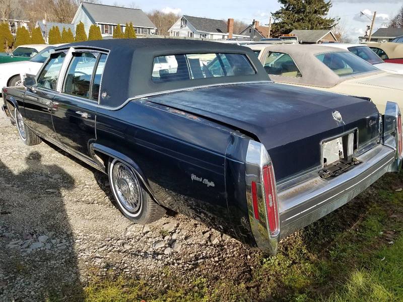 Cadillac fleetwood 1984