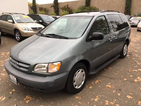 2000 Toyota Sienna for sale at C. H. Auto Sales in Citrus Heights CA