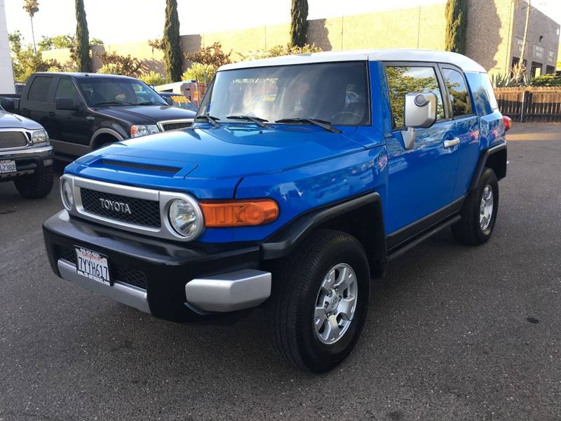 2007 Toyota FJ Cruiser for sale at C. H. Auto Sales in Citrus Heights CA