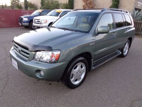 2004 Toyota Highlander for sale at C. H. Auto Sales in Citrus Heights CA