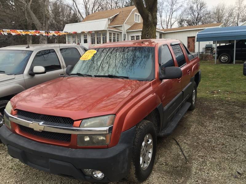 2002 Chevrolet Avalanche for sale at Hillside Motor Sales in Coldwater MI