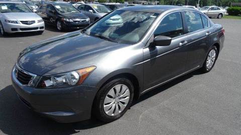 2009 Honda Accord for sale at Driven Pre-Owned in Lenoir NC