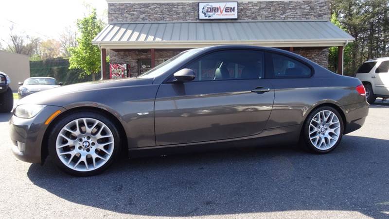 2009 BMW 3 Series for sale at Driven Pre-Owned in Lenoir NC