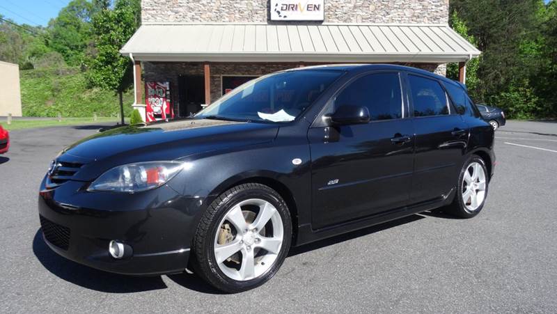 2005 Mazda MAZDA3 for sale at Driven Pre-Owned in Lenoir NC