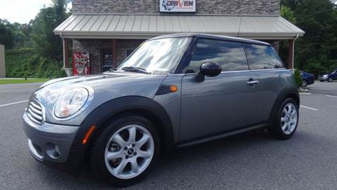 2010 MINI Cooper for sale at Driven Pre-Owned in Lenoir NC
