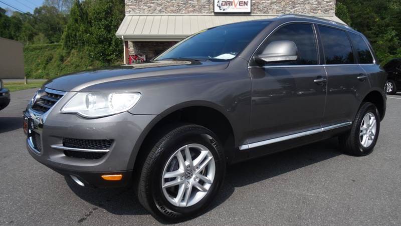 2008 Volkswagen Touareg 2 for sale at Driven Pre-Owned in Lenoir NC