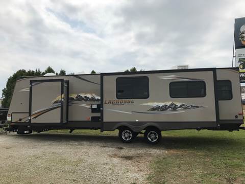 2014 Forest River Prime Time Lacrosse Luxury Lit for sale at Sam Buys in Beaver Dam WI
