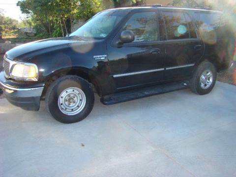 2000 Ford Expedition for sale at FIRST CHOICE MOTORS in Lubbock TX