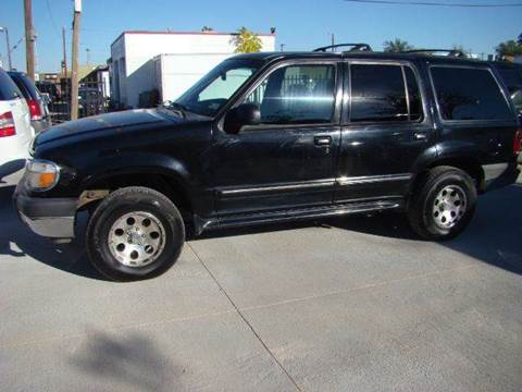 2000 Ford Explorer for sale at FIRST CHOICE MOTORS in Lubbock TX