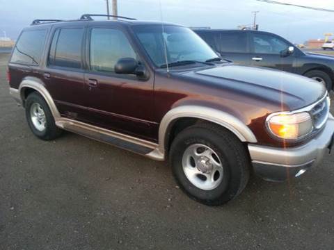 2000 Ford Explorer for sale at FIRST CHOICE MOTORS in Lubbock TX