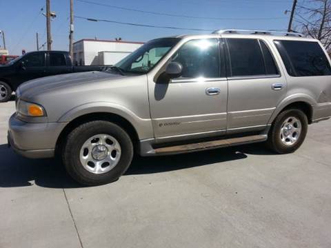 2001 Lincoln Navigator for sale at FIRST CHOICE MOTORS in Lubbock TX