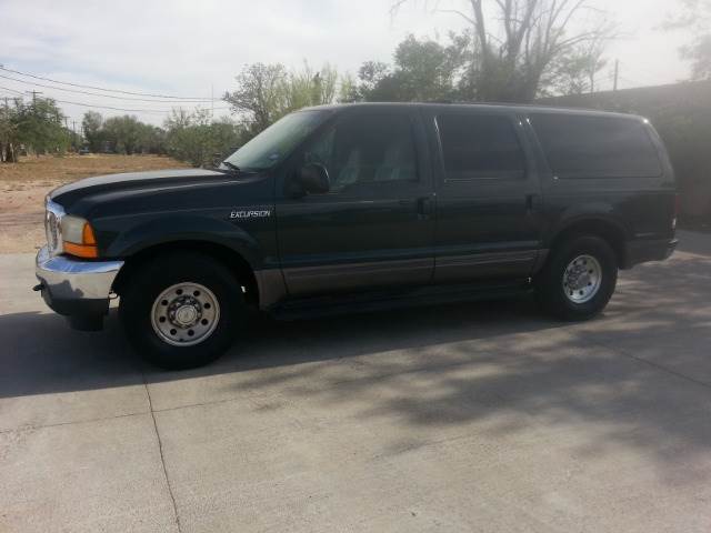 2001 Ford Excursion for sale at FIRST CHOICE MOTORS in Lubbock TX