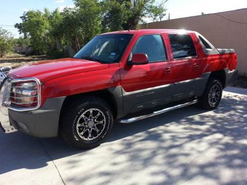 2002 Chevrolet Avalanche for sale at FIRST CHOICE MOTORS in Lubbock TX