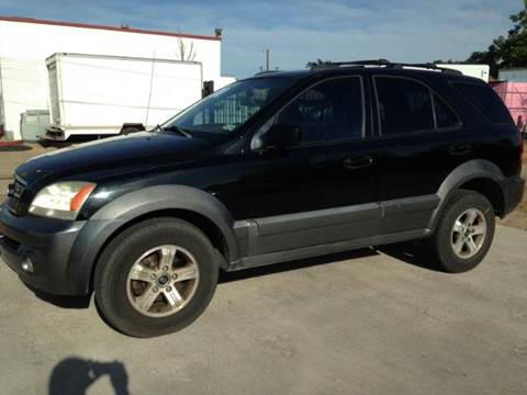 2003 Kia Sorento for sale at FIRST CHOICE MOTORS in Lubbock TX