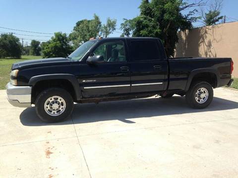 2005 Chevrolet Silverado 2500HD for sale at FIRST CHOICE MOTORS in Lubbock TX