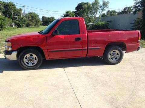 2002 GMC Sierra 1500 for sale at FIRST CHOICE MOTORS in Lubbock TX