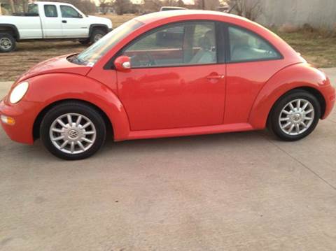 2005 Volkswagen New Beetle for sale at FIRST CHOICE MOTORS in Lubbock TX