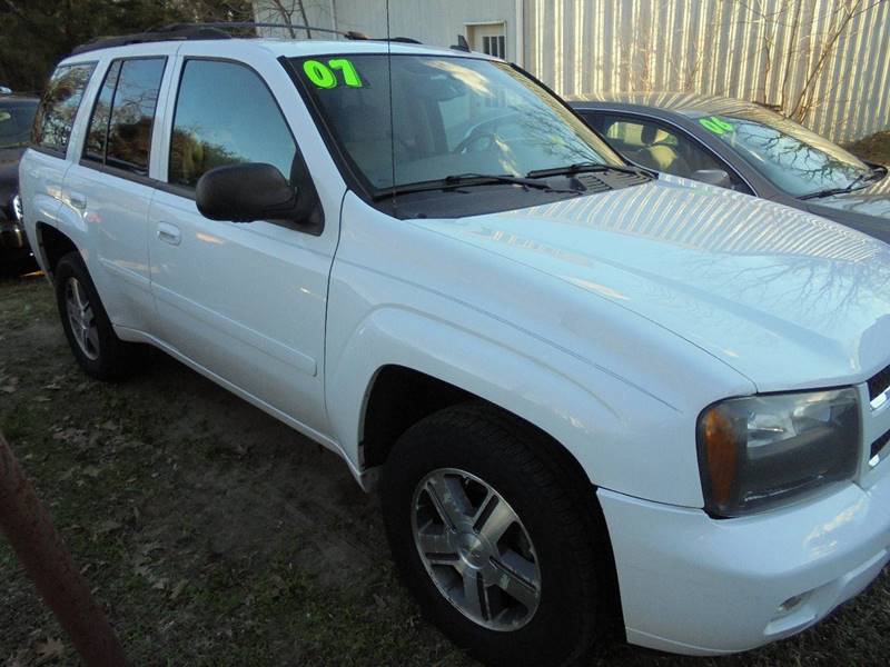 2007 Chevrolet TrailBlazer for sale at NICOLES AUTO SALES LLC in Cream Ridge NJ
