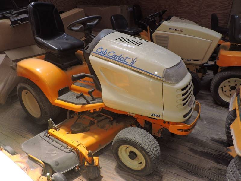  Cub Cadet 3204 for sale at Vehicle Network - Mills International in Kinston NC