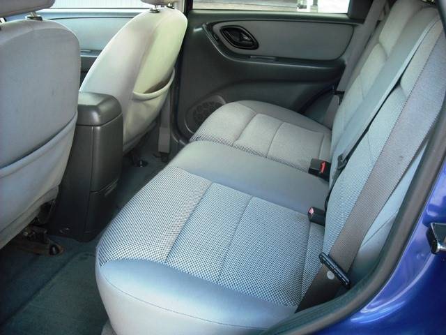 2005 Ford Escape XLT (image 8)
