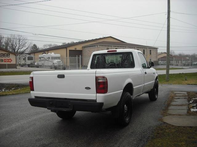 2004 Ford Ranger XL (image 4)