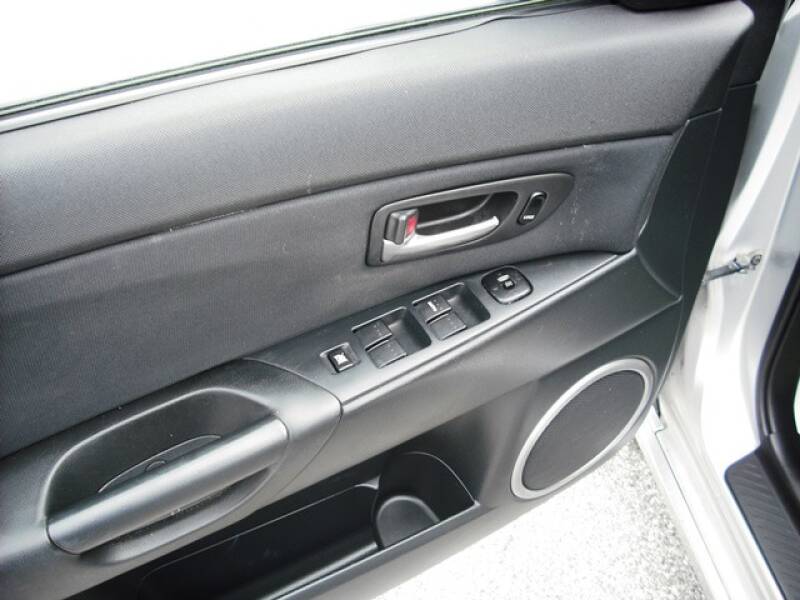 2004 Mazda MAZDA3 s (image 7)