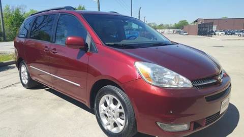 2005 Toyota Sienna for sale at Auto Selection Inc. in Houston TX