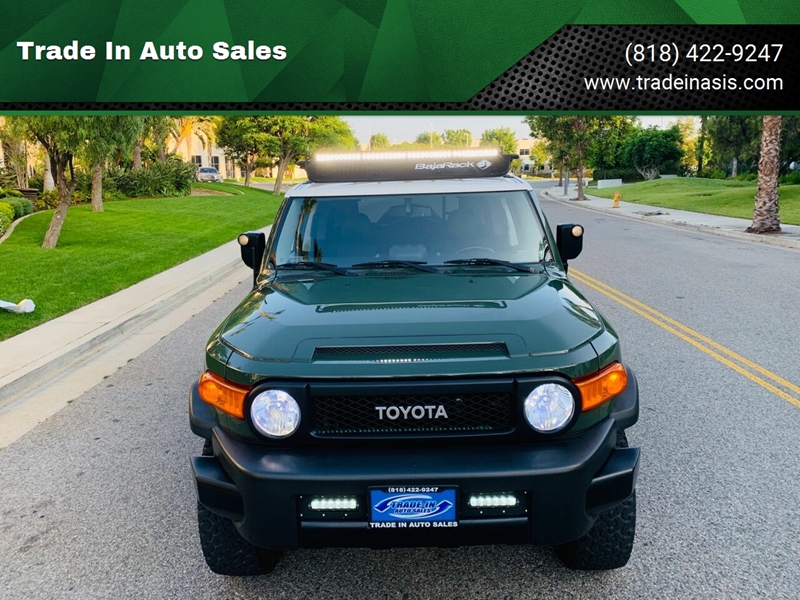 2013 Toyota Fj Cruiser 4x4 4dr Suv 5a In Van Nuys Ca Trade In