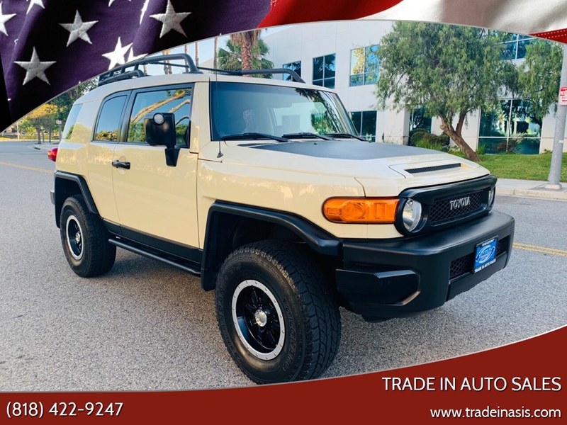 2010 Toyota Fj Cruiser 4x4 4dr Suv 5a In Van Nuys Ca Trade In