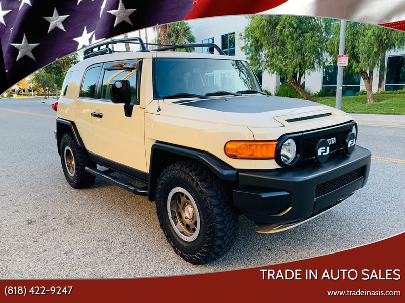 2010 Toyota Fj Cruiser 4x4 4dr Suv 5a In Van Nuys Ca Trade In