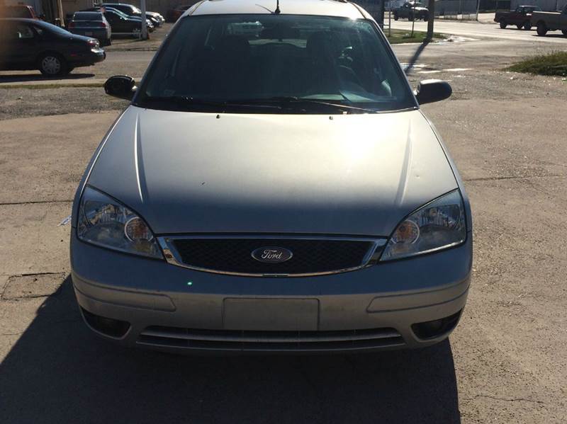 2005 Ford Focus for sale at North Loop West Auto Sales in Houston TX