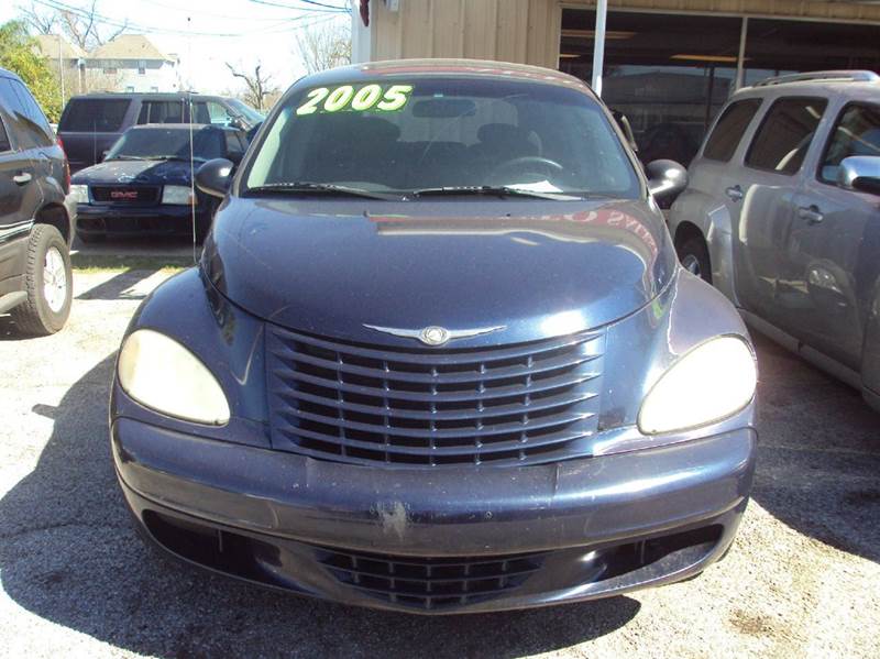 2005 Chrysler PT Cruiser for sale at North Loop West Auto Sales in Houston TX