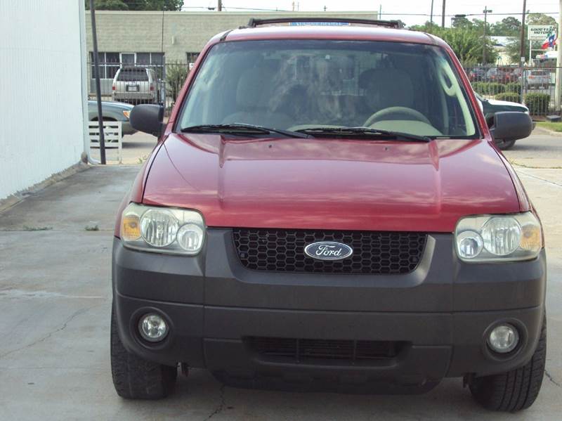 2006 Ford Escape for sale at North Loop West Auto Sales in Houston TX