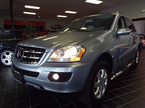 2007 Mercedes-Benz M-Class for sale at SAINT CHARLES MOTORCARS in Saint Charles IL