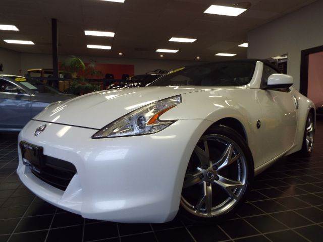 2010 Nissan 370Z for sale at SAINT CHARLES MOTORCARS in Saint Charles IL