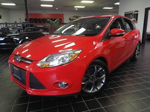 2014 Ford Focus for sale at SAINT CHARLES MOTORCARS in Saint Charles IL