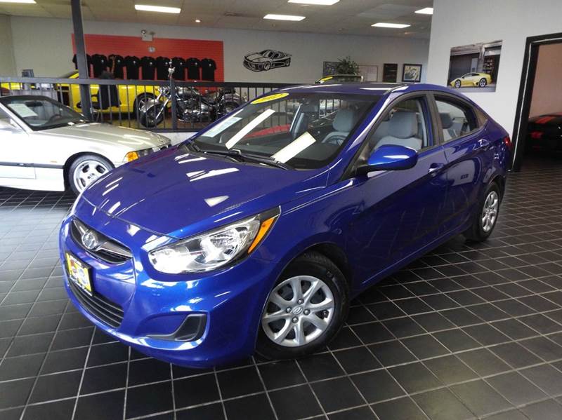 2012 Hyundai Accent for sale at SAINT CHARLES MOTORCARS in Saint Charles IL