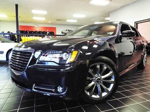 2014 Chrysler 300 for sale at SAINT CHARLES MOTORCARS in Saint Charles IL