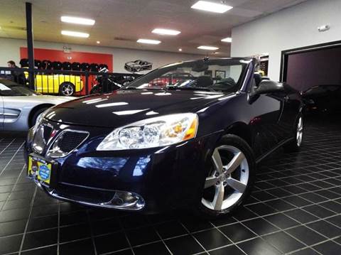 2008 Pontiac G6 for sale at SAINT CHARLES MOTORCARS in Saint Charles IL