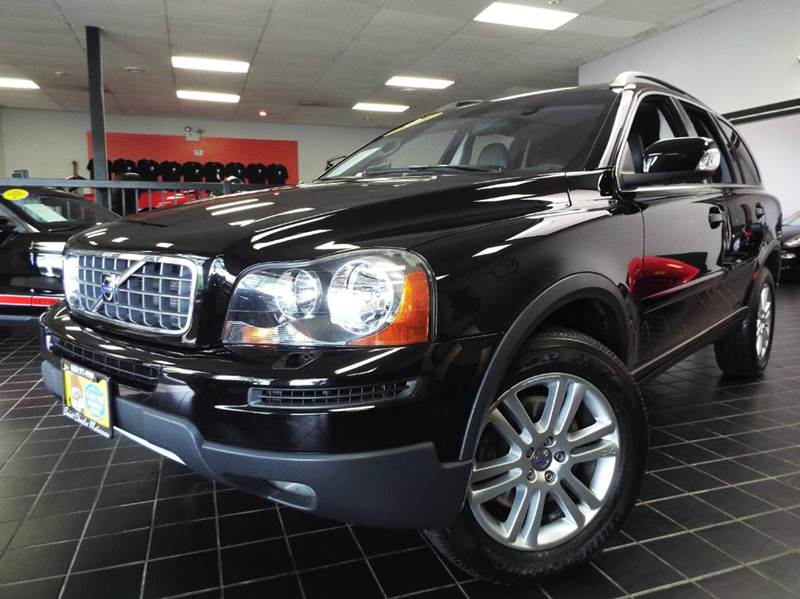 2009 Volvo XC90 for sale at SAINT CHARLES MOTORCARS in Saint Charles IL