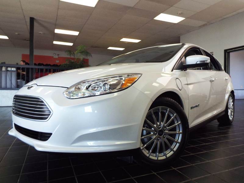 2013 Ford Focus for sale at SAINT CHARLES MOTORCARS in Saint Charles IL