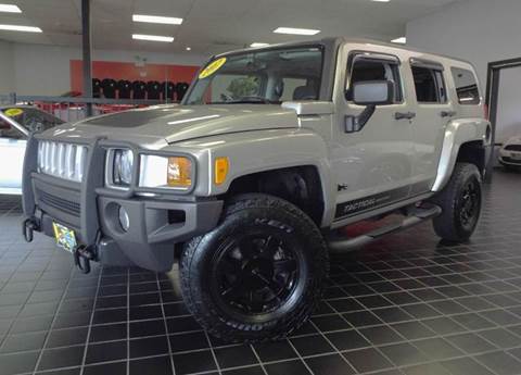 2007 HUMMER H3 for sale at SAINT CHARLES MOTORCARS in Saint Charles IL