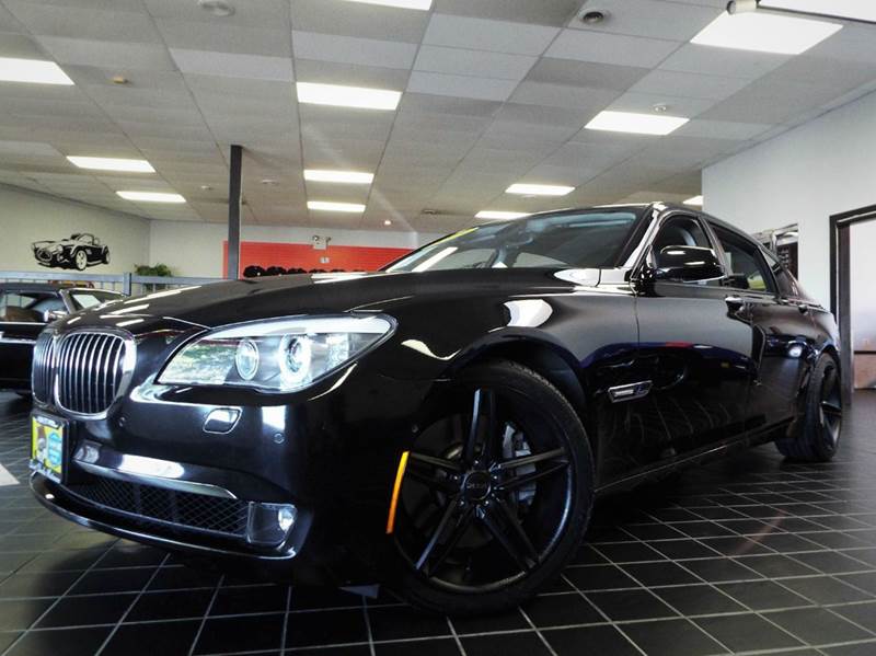 2009 BMW 7 Series for sale at SAINT CHARLES MOTORCARS in Saint Charles IL