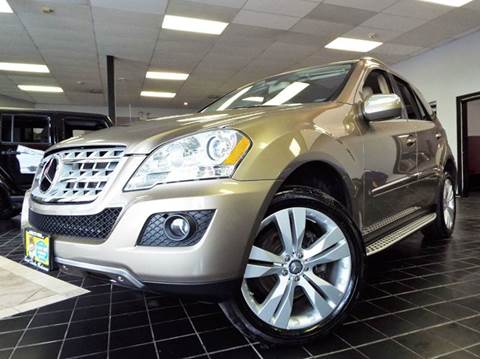 2010 Mercedes-Benz M-Class for sale at SAINT CHARLES MOTORCARS in Saint Charles IL