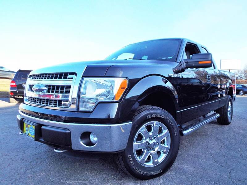 2014 Ford F-150 for sale at SAINT CHARLES MOTORCARS in Saint Charles IL