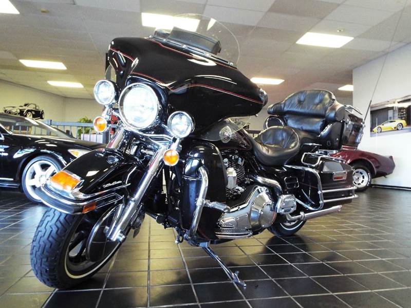 2002 Harley-Davidson Ultra Classic Electra Glide for sale at SAINT CHARLES MOTORCARS in Saint Charles IL
