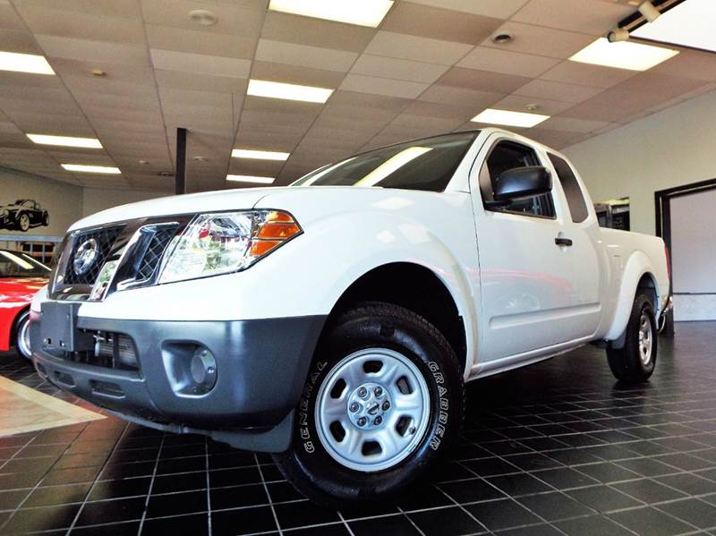 2016 Nissan Frontier for sale at SAINT CHARLES MOTORCARS in Saint Charles IL