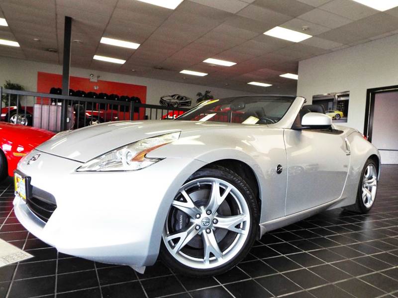 2010 Nissan 370Z for sale at SAINT CHARLES MOTORCARS in Saint Charles IL