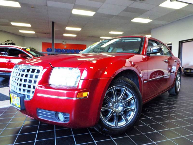 2010 Chrysler 300 for sale at SAINT CHARLES MOTORCARS in Saint Charles IL